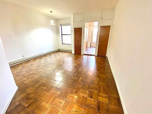 2nd image of 635 Flatbush Ave APT 3B