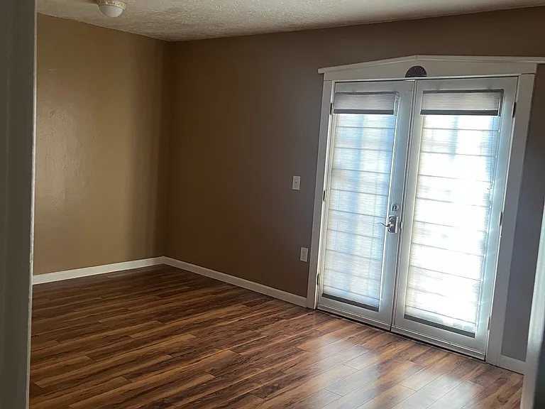 1900 Sombra Ct — Photo 10