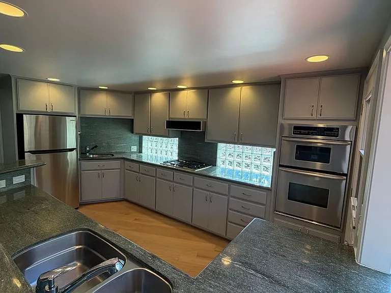 2000 Forest Ave — Photo 7
