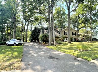 1251 Lone Pine Rd, Bloomfield Hills, MI 48302