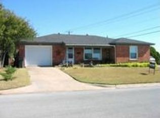 421 W Rogers Dr, Wichita Falls, TX 76309