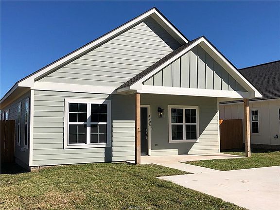 3rd image of 1208 Military Dr