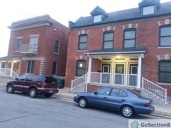 2nd image of 424 S Elm St