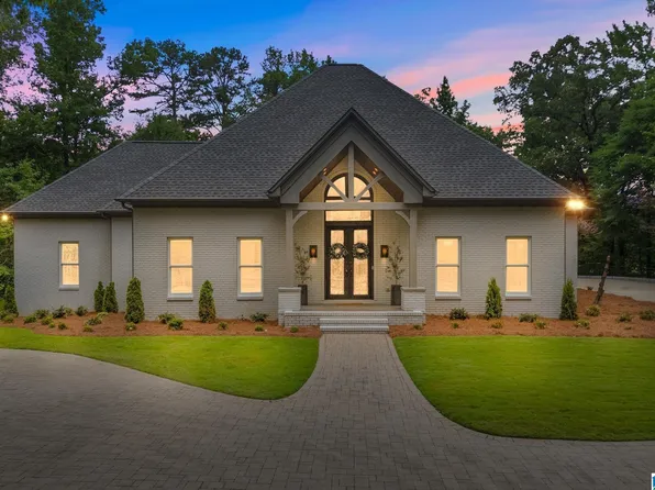 5018 Greystone Way, Birmingham, AL 35242