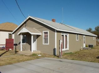 1412 N Taylor St, Lexington, NE 68850