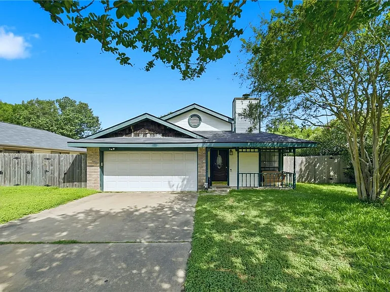 1107 Winecup Cir — Photo 1