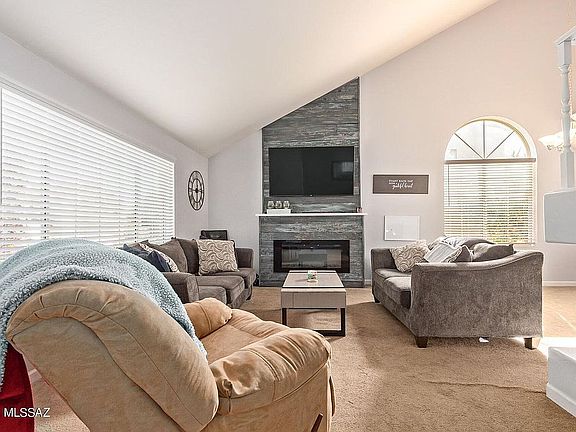 4th image of 11871 N Gray Eagle Ave