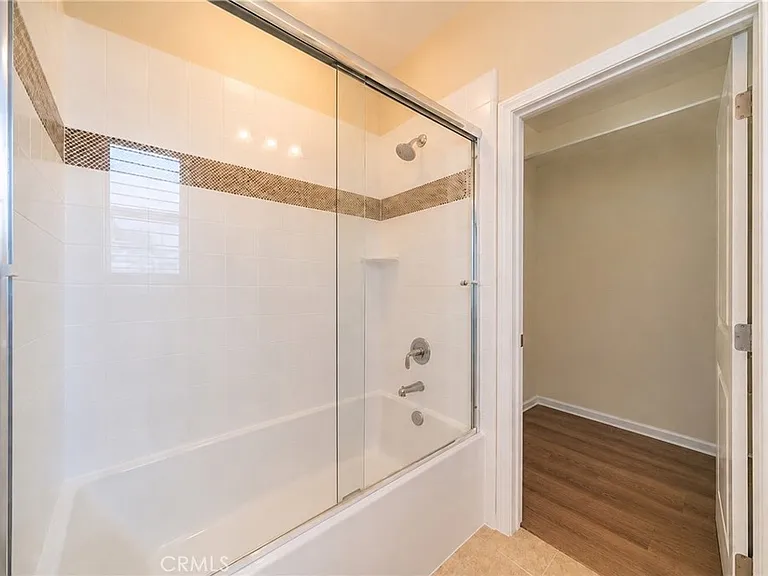 103 Oasis — Photo 20