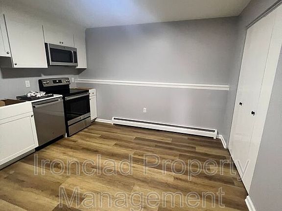 5th image of 818 Pine St Unit 2