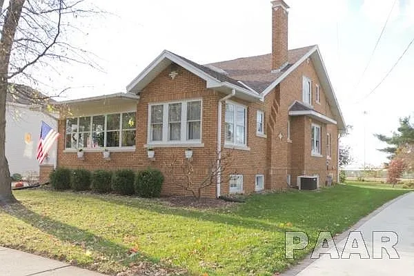 531 N Main St photo 1