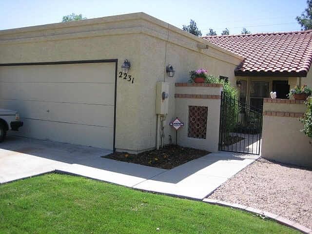 1st image of 2231 E FLOSSMOOR Circle