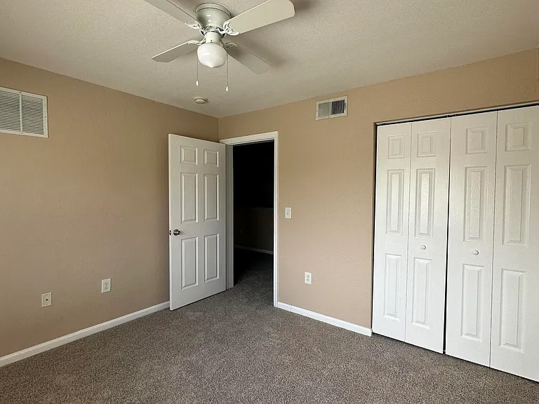 141 SW Palm Dr #202 — Photo 14