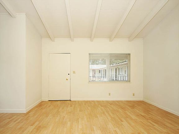 2nd image of 524 Kendall Ave APT 05