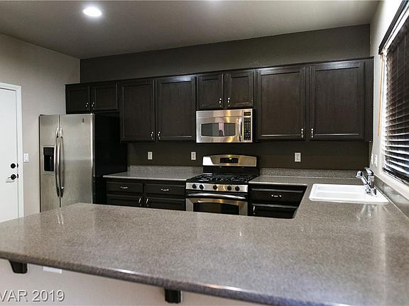 4th image of 9026 Fathers Pride Ave