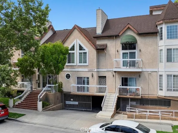 14937 Dickens St APT 209, Sherman Oaks, CA 91403