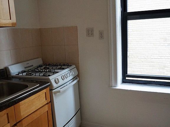 3rd image of 230 W 147th St APT 4Q