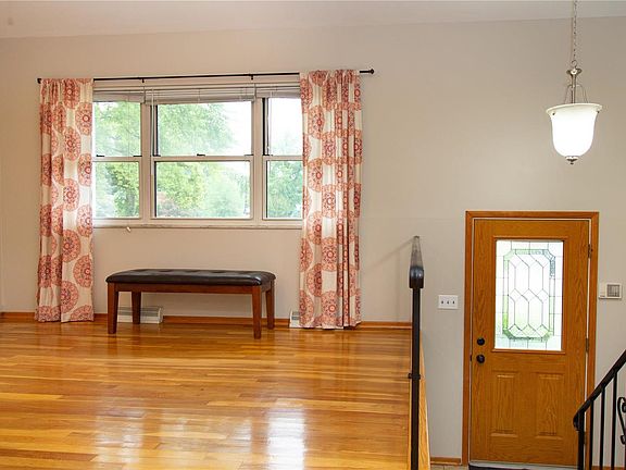 4th image of 11908 Flushing Dr