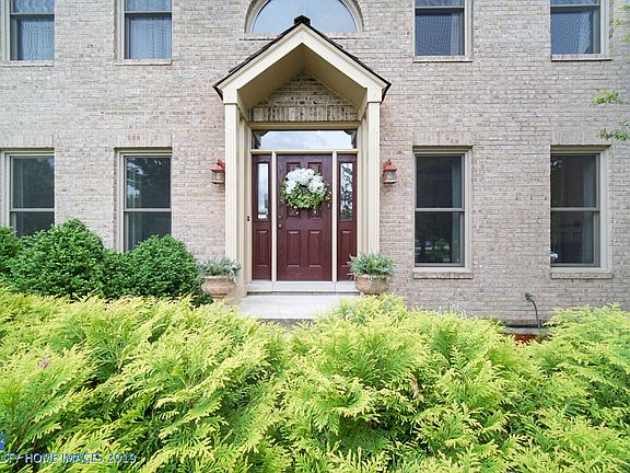5th image of 600 Westridge Dr