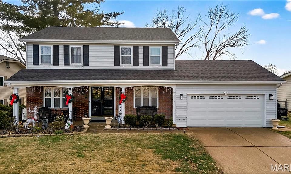 1st image of 618 Fox Plains Dr