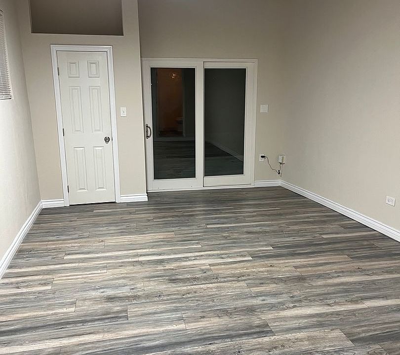 1st image of 2045 Vineburn Ave