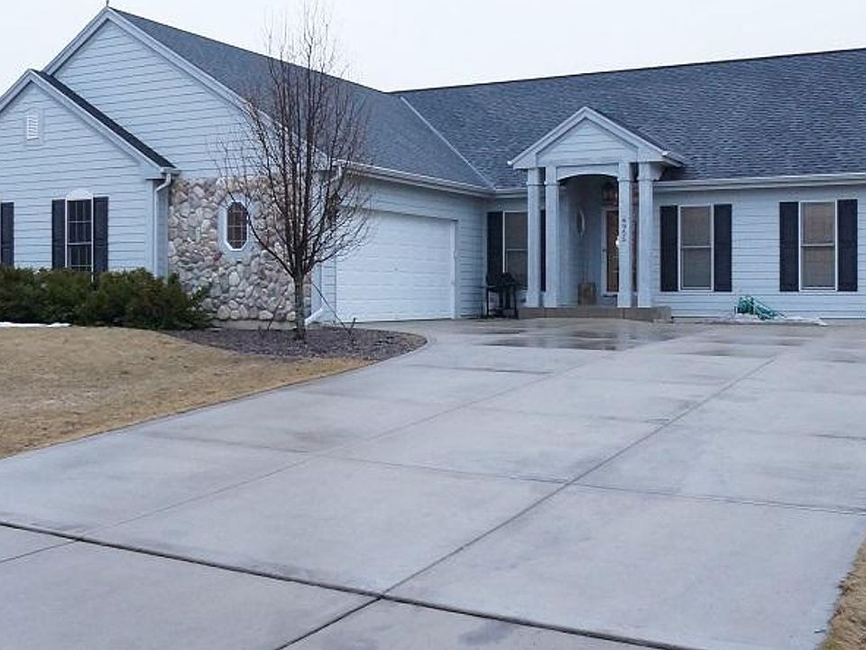 1st image of 4955 W Devinshire Dr