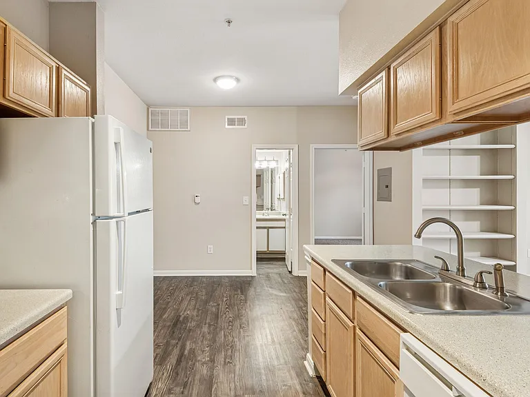 Lakeshore Villas apartments community photo