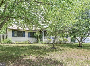 808 Cresthill Rd, Fredericksburg, VA 22405