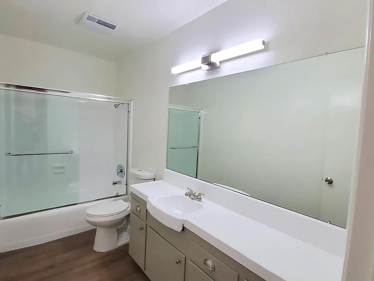 11969 Iowa Ave #5 — Photo 5