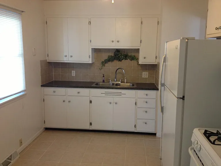 25 Chestnut St — Photo 5