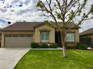 9107 Centennial Star Dr, Bakersfield, CA 93311