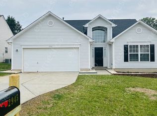 2945 Deep Cove Dr NW, Concord, NC 28027
