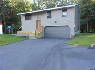 8 Kristen Dr, Ballston Spa, NY 12020