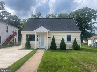 210 Colfax Ct, Manassas Park, VA 20111