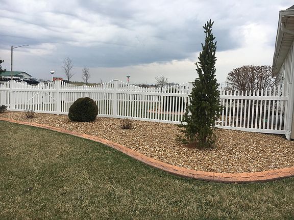 3rd image of 2612 Villa Ct