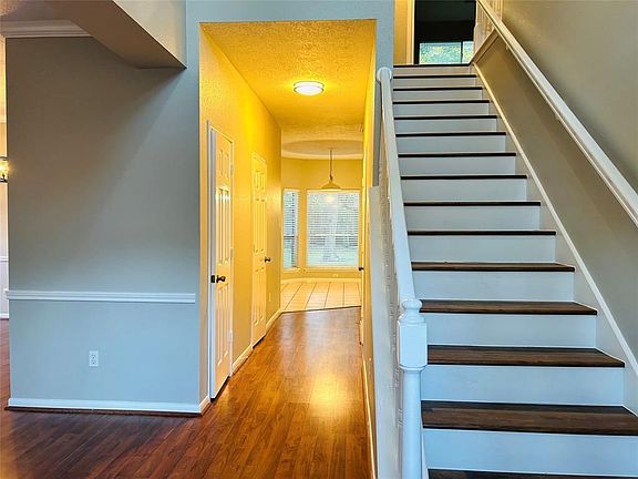 4th image of 13814 Rosebranch Ct