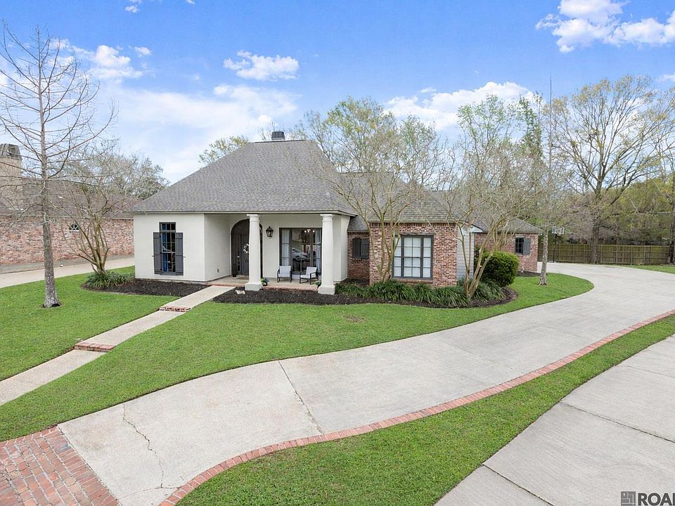 1st image of 17857 W Colony Way