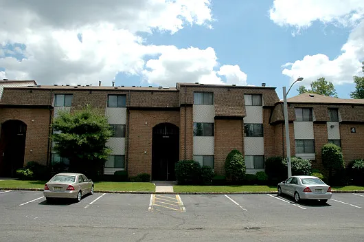 403 Edison Glen Ter — Photo 1