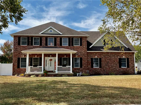 15775 N Cobblestone Ct, Effingham, IL 62401