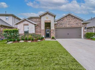 9538 Ocean Dr, Iowa Colony, TX 77583