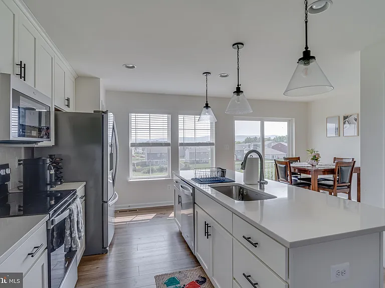 48 Orchard Green Dr — Photo 7
