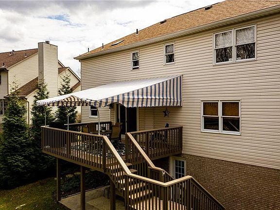 3rd image of 167 Village Dr