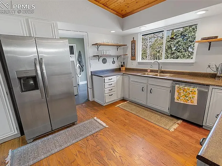 175 Piney Point Ln — Photo 12