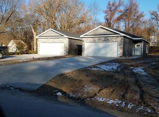 1256 Lawson Ln, Chesterton, IN 46304