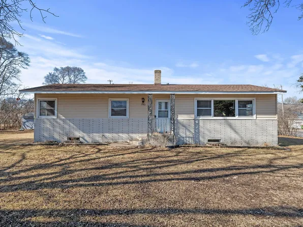 7992 Quincy St NE, Spring Lake Park, MN 55432