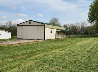 10518 Chestnut Rd, Hillsboro, OH 45133