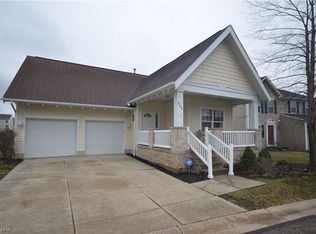 565 Meadow Glen Ln, Tallmadge, OH 44278
