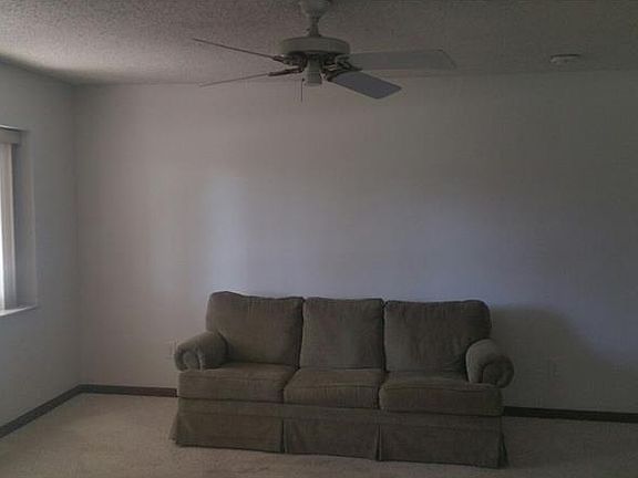 3rd image of 11221 Windsong Ct