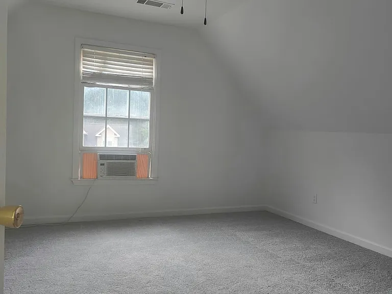 6806 Lombard Ct — Photo 18