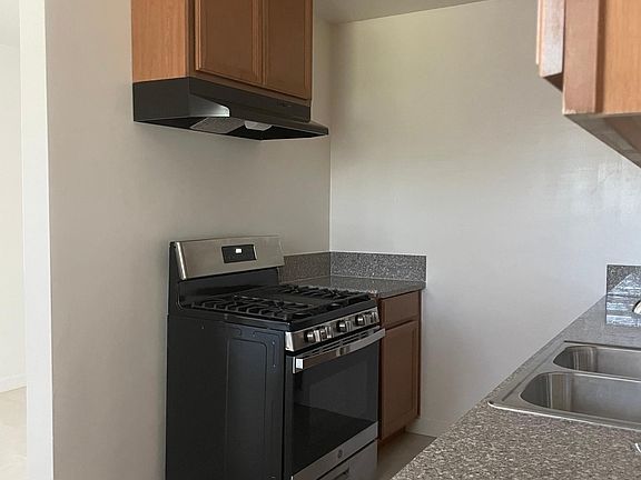 4th image of 11907 Corley Dr