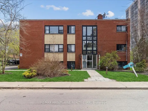 291 E 38th St Unit 6, Hamilton, ON L8V 4G2